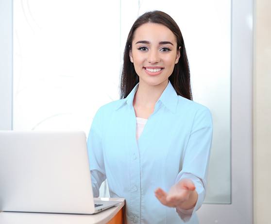 Dental receptionist in Alexandria