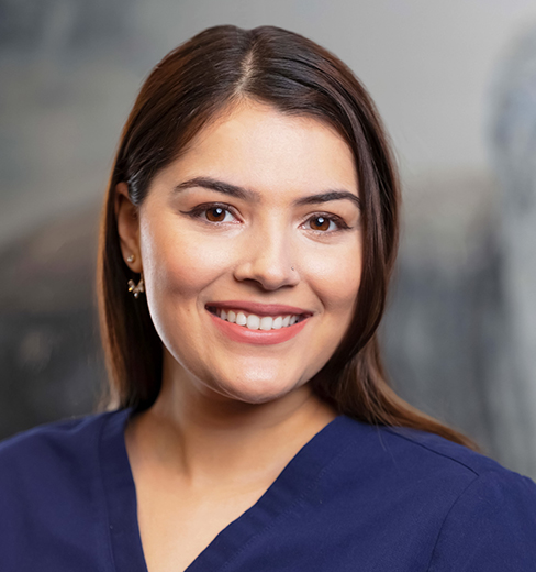Oral surgery office manager in Alexandria Diana